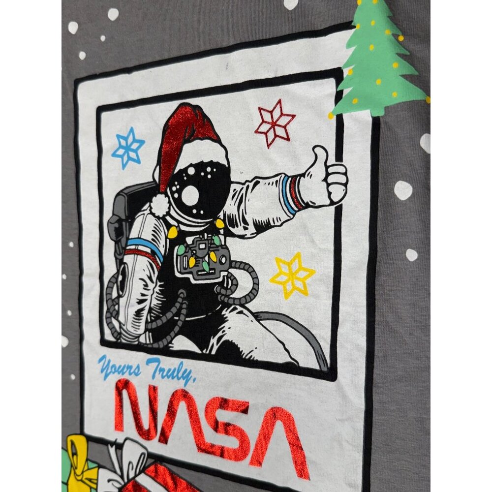 Eighty Eight Brand 14 16 NASA Christmas Astronaut Santa T-Shirt Tee Holiday NWT - Picture 11 of 14